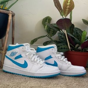 🖤JORDAN 1 MIDS UNC